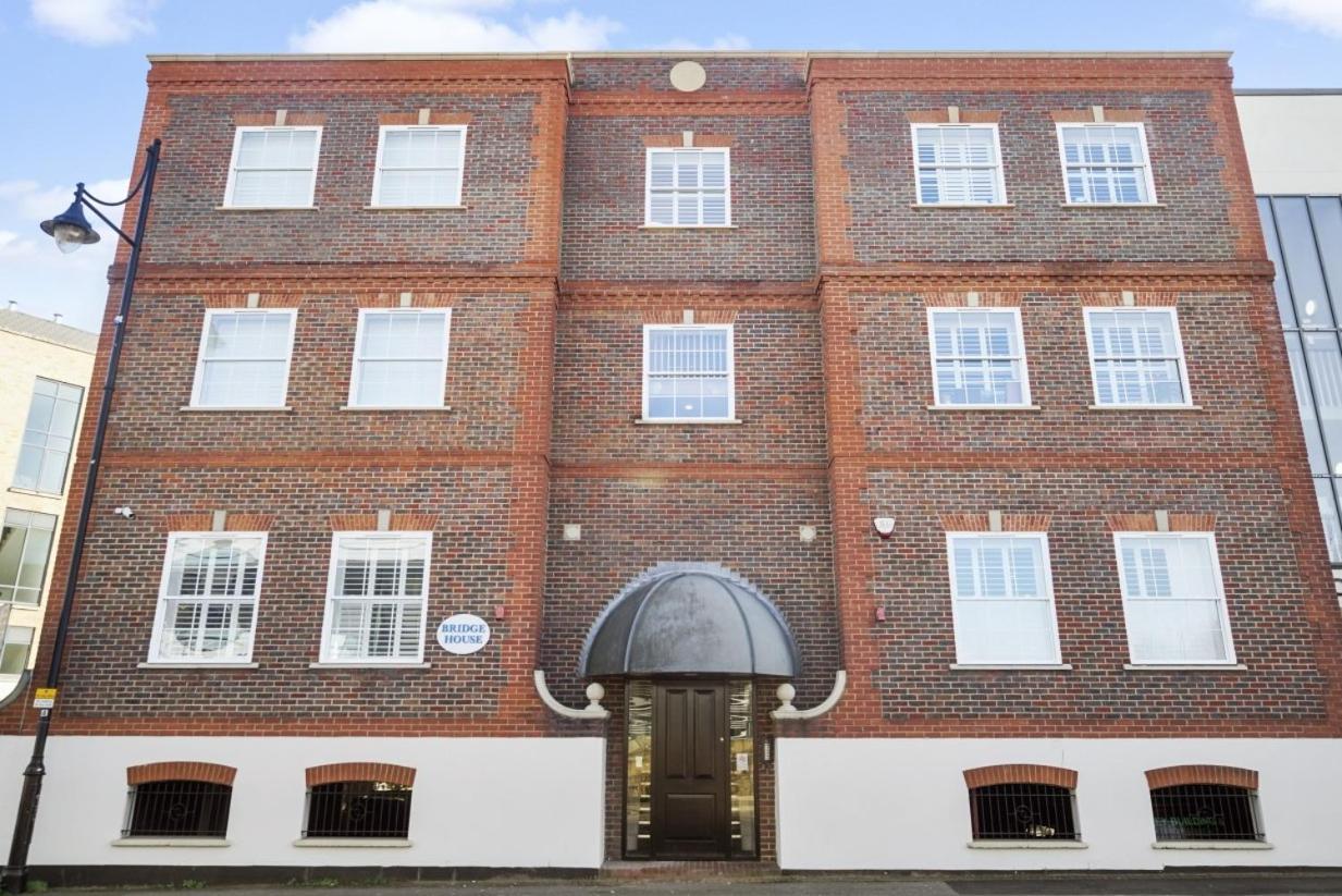 Flat 3 Bridge House Apartment Staines-upon-Thames Exterior photo